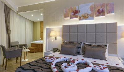 Imagine pentru Hotel Asia Beach Resort 5*  valabile pentru Paste  2026