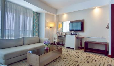 Imagine pentru Hotel Baia Lara 5*  valabile pentru Paste  2026