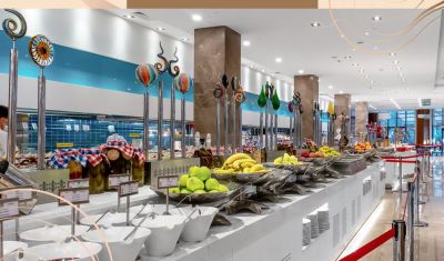 Imagine pentru Hotel Baia Lara 5*  valabile pentru Paste  2026