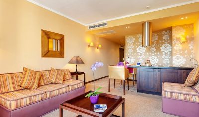 Imagine pentru Hotel Barcelo Royal Beach 5*  valabile pentru Paste  2026