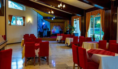 Imagine pentru Hotel Belvedere Predeal 3* valabile pentru Paste  2026