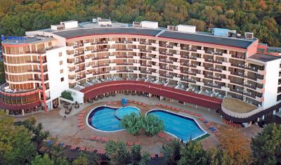 Imagine pentru Hotel Berlin Green Park 4* valabile pentru Paste  2026