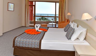 Imagine pentru Hotel Berlin Green Park 4* valabile pentru Paste  2026