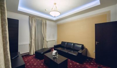 Imagine pentru Hotel Bulevard 3* valabile pentru Paste  2026