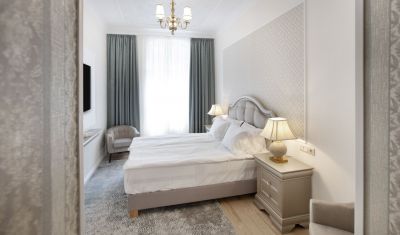 Imagine pentru Hotel Caraiman Sinaia 4* valabile pentru Paste  2026