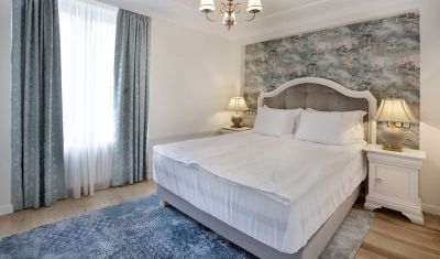 Imagine pentru Hotel Caraiman Sinaia 4* valabile pentru Paste  2026