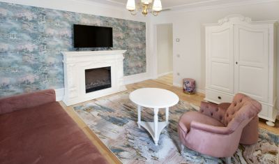 Imagine pentru Hotel Caraiman Sinaia 4* valabile pentru Paste  2026