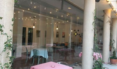 Imagine pentru Hotel Carmen Eforie Nord 3* valabile pentru Paste  2026