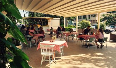 Imagine pentru Hotel Carmen Eforie Nord 3* valabile pentru Paste  2026