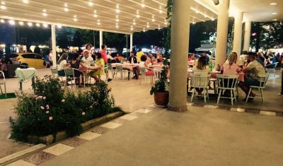 Imagine pentru Hotel Carmen Eforie Nord 3* valabile pentru Paste  2026