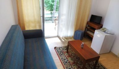 Imagine pentru Hotel Carmen Eforie Nord 3* valabile pentru Paste  2026