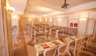 Imagine pentru Hotel Carmen Predeal 4* valabile pentru Paste  2026