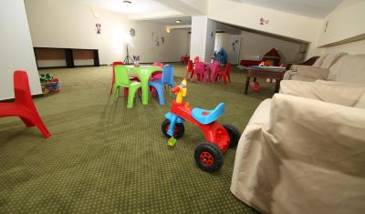 Imagine pentru Hotel Carmen Predeal 4* valabile pentru Paste  2026