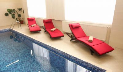 Imagine pentru Hotel Carmen Predeal 4* valabile pentru Paste  2026