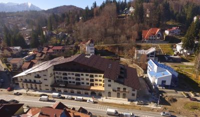 Imagine pentru Hotel Carmen Predeal 4* valabile pentru Paste  2026