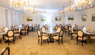 Imagine pentru Hotel Carpathia 4* valabile pentru Paste  2026