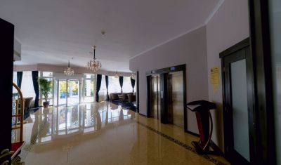 Imagine pentru Hotel Carpathia 4* valabile pentru Paste  2026