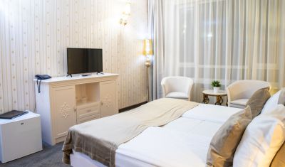 Imagine pentru Hotel Carpathia 4* valabile pentru Paste  2026