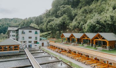 Imagine pentru Hotel Complex Lostrita 4* valabile pentru Paste  2026