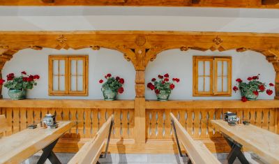 Imagine pentru Hotel Complex Lostrita 4* valabile pentru Paste  2026