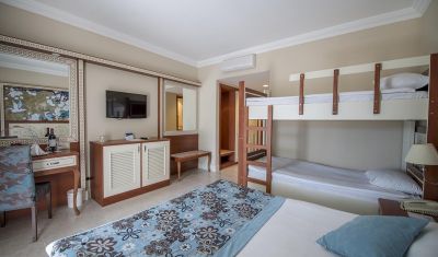 Imagine pentru Hotel Crystal Paraiso Verde Resort & Spa 5* valabile pentru Paste  2026