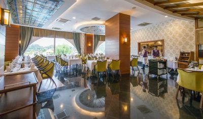 Imagine pentru Hotel Crystal Prestige Elite 5*  valabile pentru Paste  2026