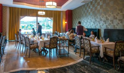 Imagine pentru Hotel Crystal Prestige Elite 5*  valabile pentru Paste  2026