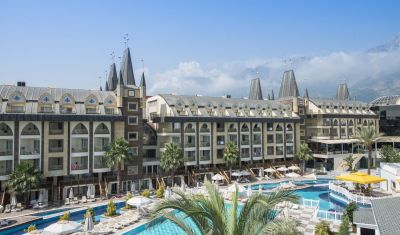 Imagine pentru Hotel Crystal Prestige Elite 5*  valabile pentru Paste  2026