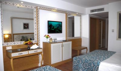 Imagine pentru Hotel Crystal Waterworld Resort & Spa 5* valabile pentru Paste  2026