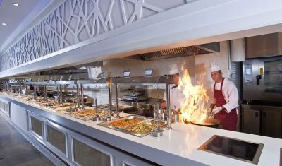 Imagine pentru Hotel Crystal Waterworld Resort & Spa 5* valabile pentru Paste  2026