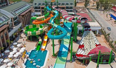 Imagine pentru Hotel Crystal Waterworld Resort & Spa 5* valabile pentru Paste  2026