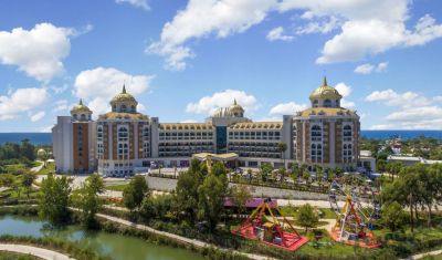 Imagine pentru Hotel Delphin Be Grand Resort 5* valabile pentru Paste  2026