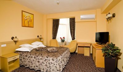 Imagine pentru Hotel Dorna 4* valabile pentru Paste  2026