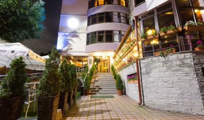 Imagine pentru Hotel Dorna 4* valabile pentru Paste  2026