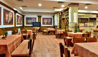 Imagine pentru Hotel Estreya Palace & Residence 4* valabile pentru Paste  2026