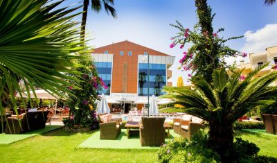 Imagine pentru Hotel Fame Beach 4* valabile pentru Paste  2026
