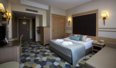 Imagine pentru Hotel Fame Residence Lara 5*  valabile pentru Paste  2026