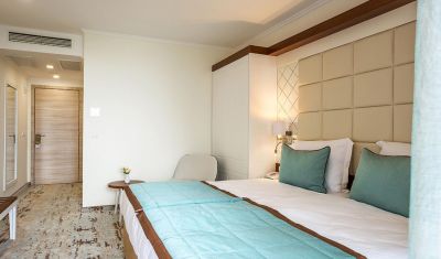 Imagine pentru Hotel Festa Via Pontica Resort 4*  valabile pentru Paste  2026