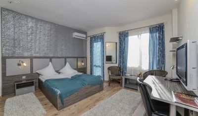 Imagine pentru Hotel Golden Spirit 3* valabile pentru Paste  2026