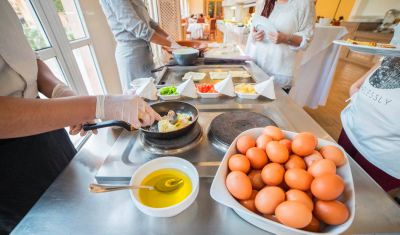 Imagine pentru Hotel Grand Mogador Menara 5* valabile pentru Paste  2026