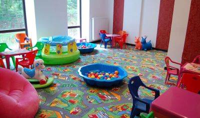 Imagine pentru Hotel Hart 4* valabile pentru Paste  2026