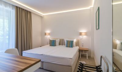 Imagine pentru Hotel HVD Nympha 4* valabile pentru Paste  2026