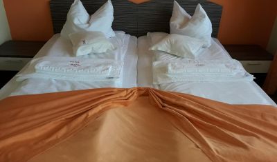 Imagine pentru Hotel Iri 3*  valabile pentru Paste  2026