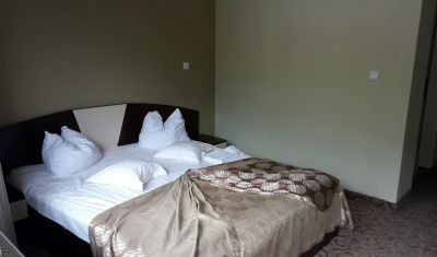 Imagine pentru Hotel Iri 3*  valabile pentru Paste  2026