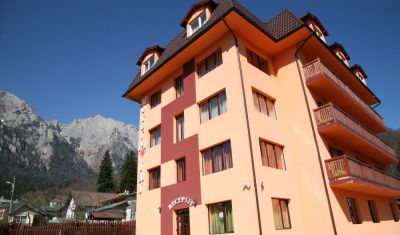 Imagine pentru Hotel Iri 3*  valabile pentru Paste  2026