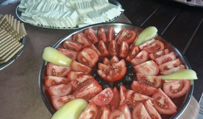 Imagine pentru Hotel Iri 3*  valabile pentru Paste  2026