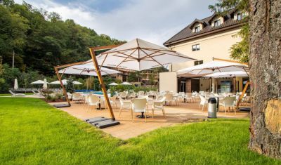 Imagine pentru Hotel Izvoare 4* valabile pentru Paste  2026