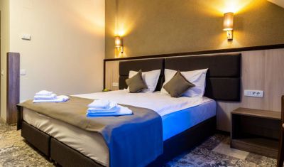 Imagine pentru Hotel Izvoare 4* valabile pentru Paste  2026