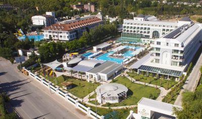 Imagine pentru Hotel Karmir Resort & Spa 5*  valabile pentru Paste  2026