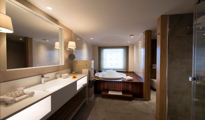 Imagine pentru Hotel Kemer Barut Collection 5*  valabile pentru Paste  2026